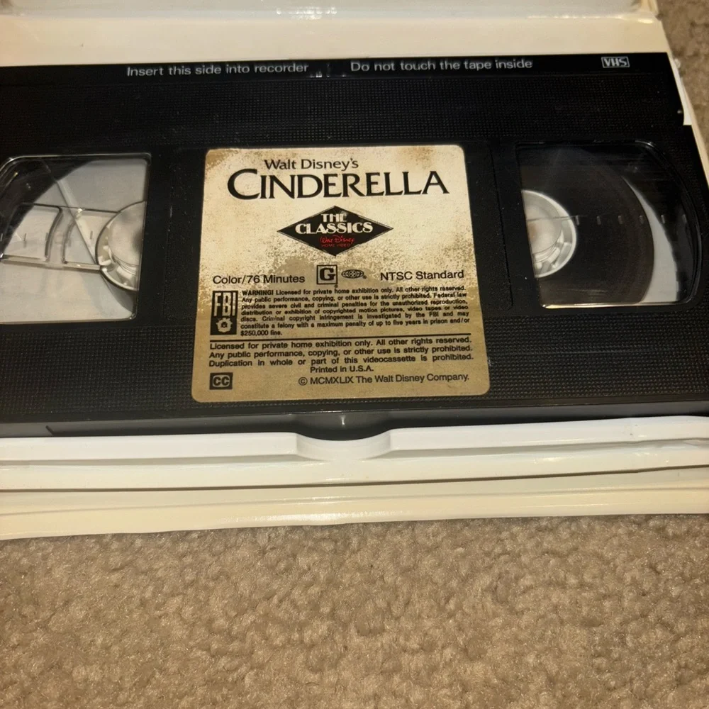 1988 RARE CINDERELLA VHS BLACK DIAMOND CLASSIC RED SIGNATURE